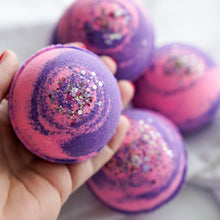 Load image into Gallery viewer, Round Foaming Bath Bomb